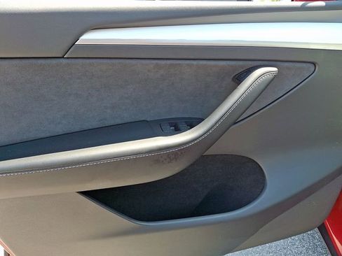 Used 2023 Tesla Model Y Long Range image 14