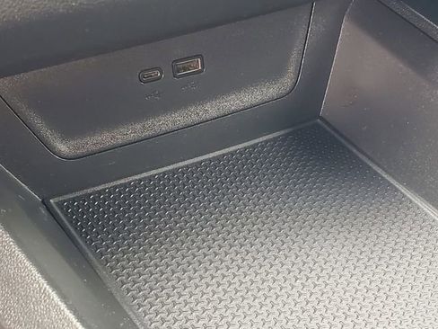 Certified 2025 Chevrolet Equinox LT w/ Convenience Package II image 24