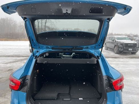 Used 2025 Chevrolet Trax RS w/ Driver Confidence Package image 12