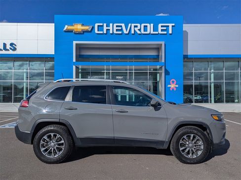 Used 2019 Jeep Cherokee Latitude Plus w/ Cold Weather Group image 35