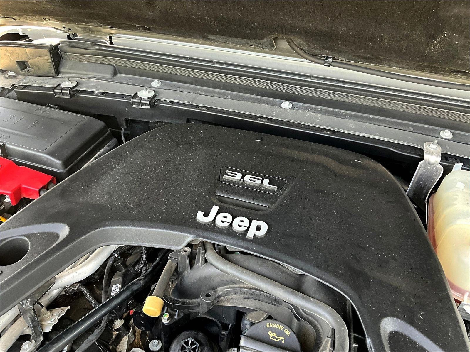 Used 2021 Jeep Gladiator Rubicon AWD/4WD image 31
