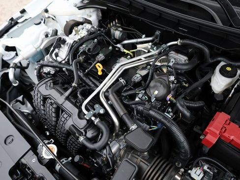 New 2025 Nissan Altima 2.5 SL image 9