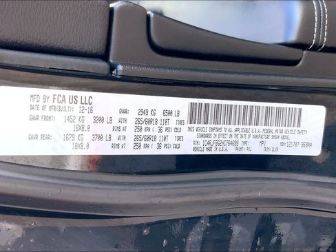 Used 2017 Jeep Grand Cherokee Limited w/ Luxury Group II AWD/4WD image 34