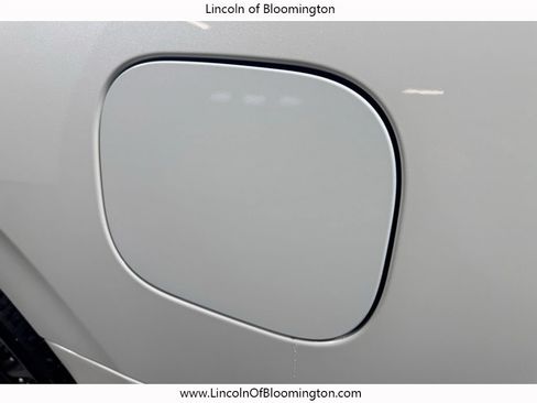 New 2026 Lincoln Navigator Reserve AWD/4WD image 33