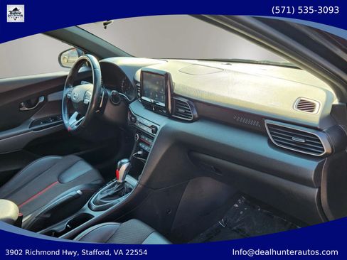 Used 2020 Hyundai Veloster Turbo FWD image 17