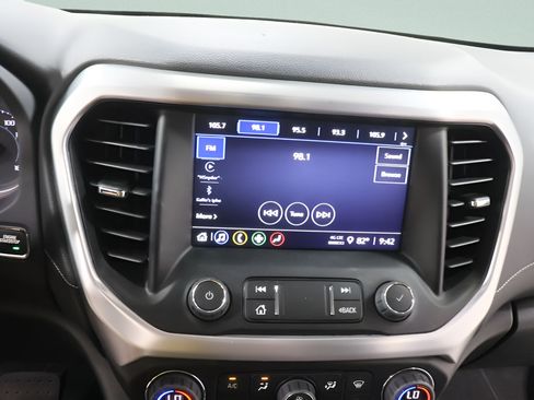 Used 2023 GMC Acadia SLE w/ Driver Convenience Package FWD image 8