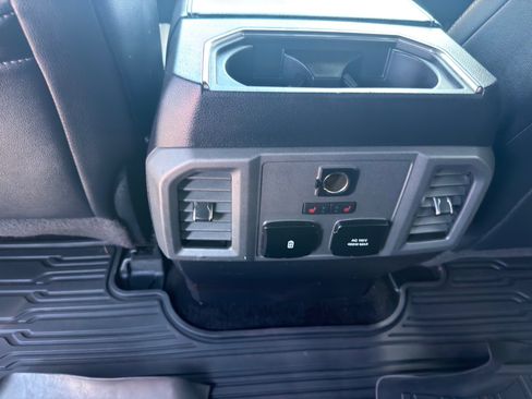 Used 2018 Ford F150 Raptor w/ Equipment Group 802A Luxury AWD/4WD image 23