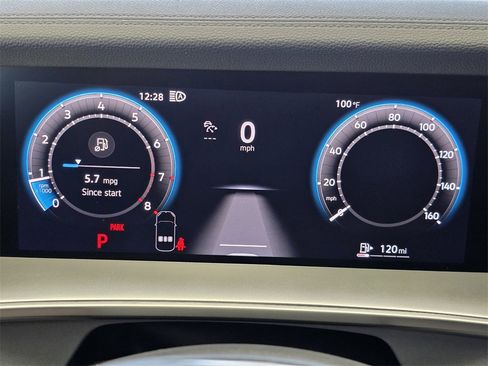 New 2025 Volkswagen Tiguan SE image 11