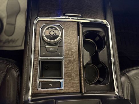 Used 2021 Ford Expedition Max Limited RWD image 30