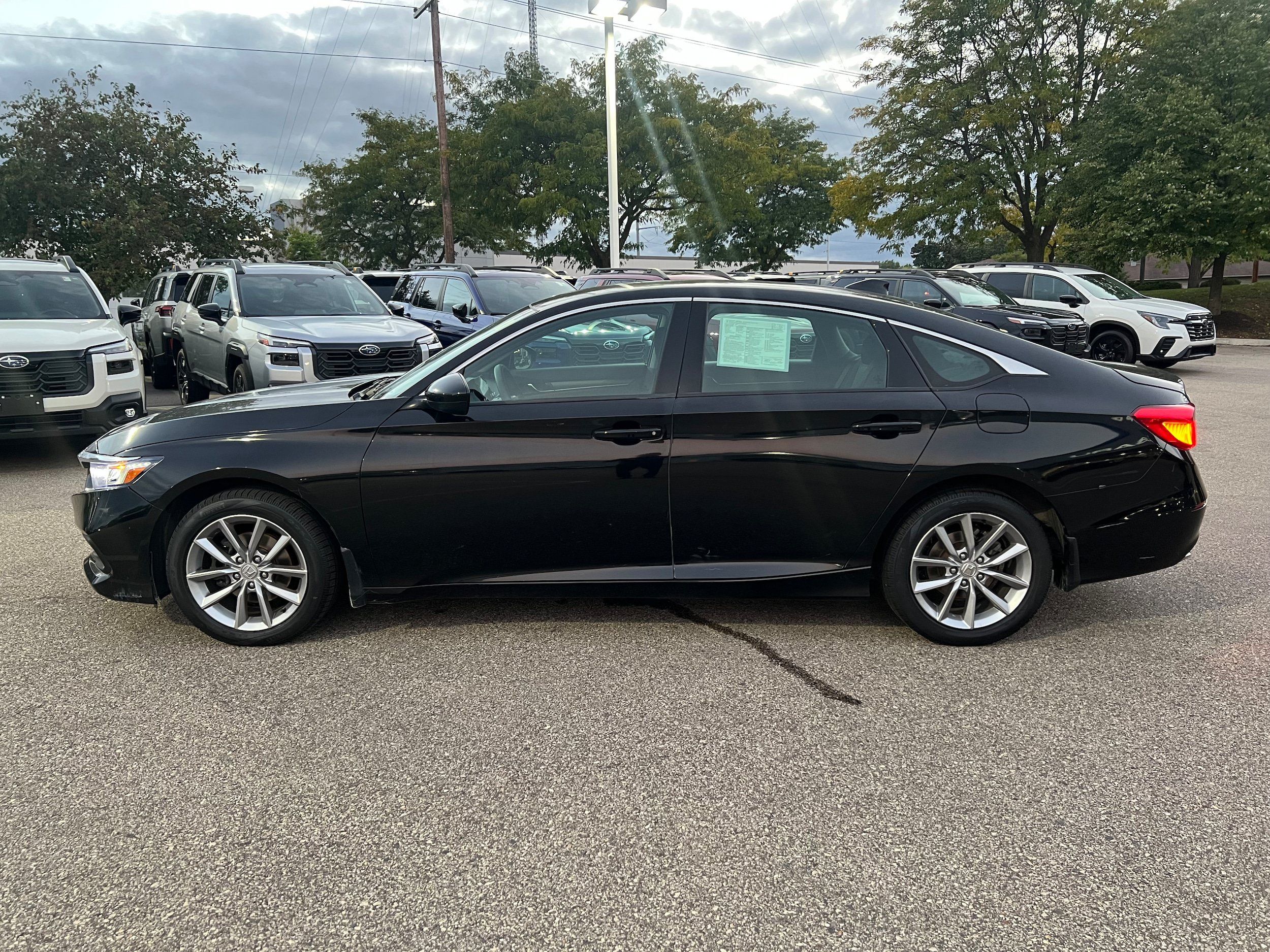 Used 2022 Honda Accord LX image 4
