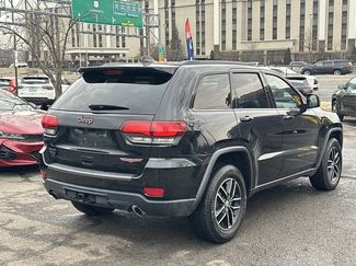 Used 2018 Jeep Grand Cherokee Trailhawk video 2
