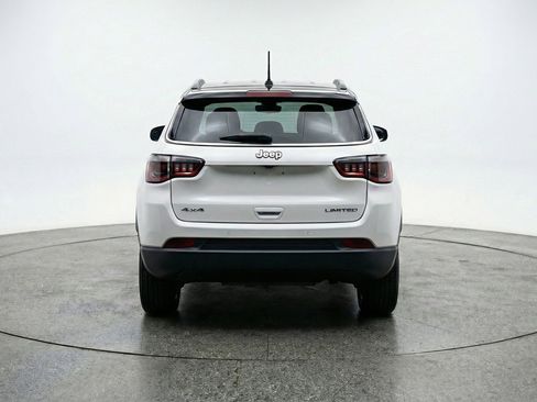 Used 2025 Jeep Compass Limited AWD/4WD image 7