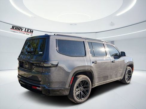 New 2026 Jeep Grand Wagoneer Limited AWD/4WD image 3