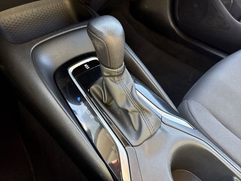 Used 2024 Toyota Corolla LE FWD image 28