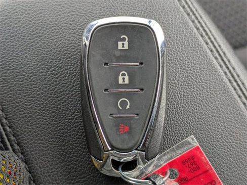 Used 2023 Chevrolet Bolt LT image 32