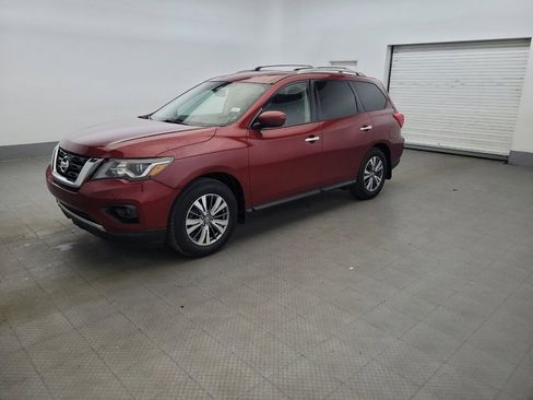 Used 2020 Nissan Pathfinder SV FWD image 2