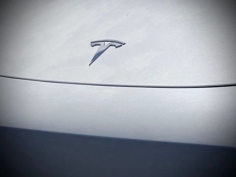 Used 2023 Tesla Model 3 Standard Range RWD image 6