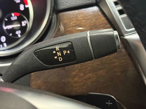 Used 2014 Mercedes-Benz GL 450 4MATIC image 24