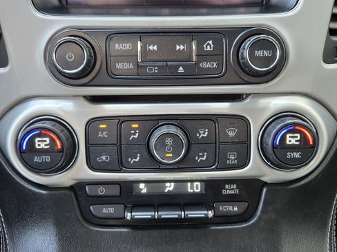 Used 2016 GMC Yukon XL SLE w/ Convenience Package image 13