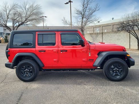 Used 2021 Jeep Wrangler Unlimited Sport image 7