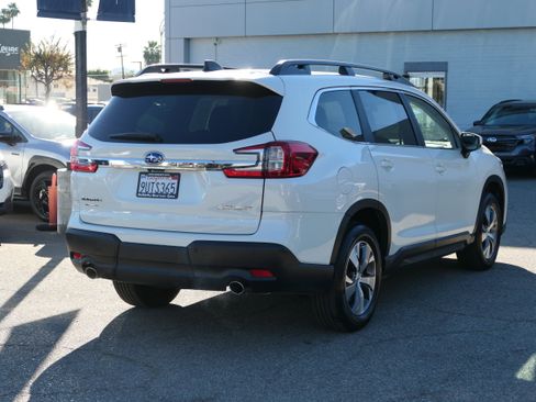 Certified 2025 Subaru Ascent Premium image 6