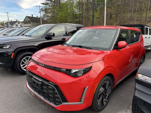 Used 2023 Kia Soul GT-Line FWD image 1