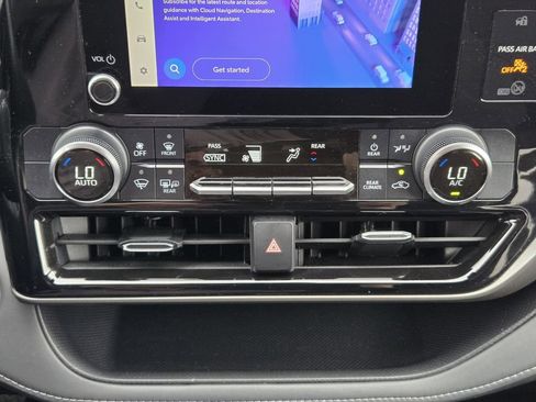 Certified 2024 Toyota Highlander LE AWD/4WD image 13
