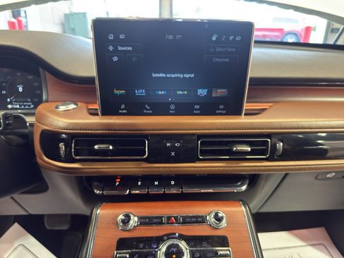 Used 2021 Lincoln Aviator Reserve w/ Equipment Group 202A AWD/4WD image 20