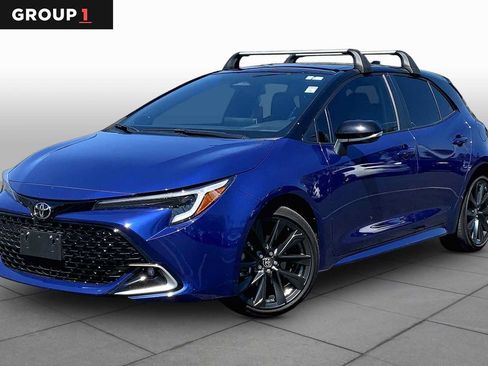 Certified 2025 Toyota Corolla XSE FWD image 1