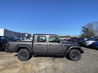 New 2026 Jeep Gladiator Sport video 2