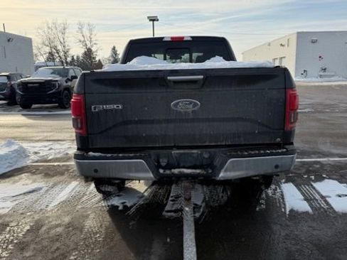 Used 2015 Ford F150 Lariat w/ Equipment Group 502A Luxury image 11