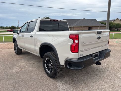 New 2026 Chevrolet Silverado 1500 ZR2 AWD/4WD image 4