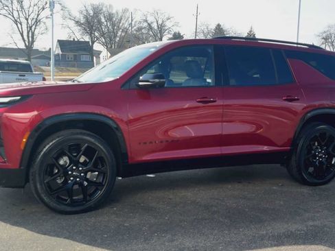 Certified 2024 Chevrolet Traverse RS image 6