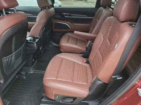 Used 2023 Kia Telluride SX Prestige AWD/4WD image 26