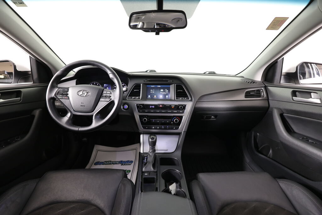Used 2016 Hyundai Sonata Sport w/ Option Group 1V FWD image 27