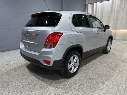 Used 2022 Chevrolet Trax LS w/ Tint and Cruise Package AWD/4WD image 3