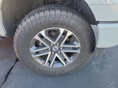 Used 2023 Ford F150 XL w/ STX Appearance Package image 9