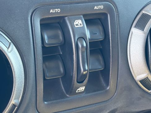 Used 2016 Jeep Wrangler Unlimited Sport w/ Quick Order Package 24S AWD/4WD image 14