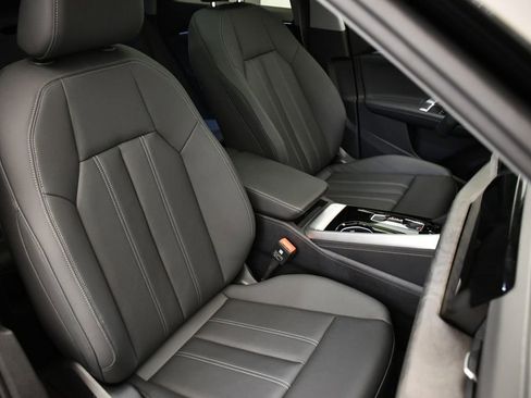 Used 2025 Audi Q5 Premium Plus w/ Premium Plus image 48