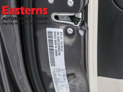 Used 2023 Chrysler Voyager LX image 36