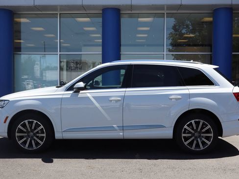 Used 2017 Audi Q7 3.0T Premium Plus AWD/4WD image 2