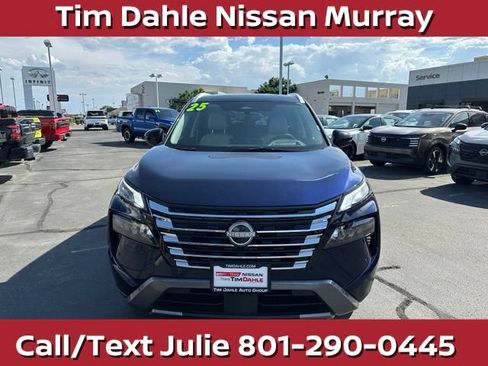 Used 2025 Nissan Rogue SL w/ SL Premium Package AWD/4WD image 4