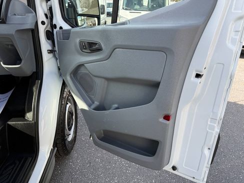 Used 2018 Ford Transit 150 130 Low Roof RWD image 24