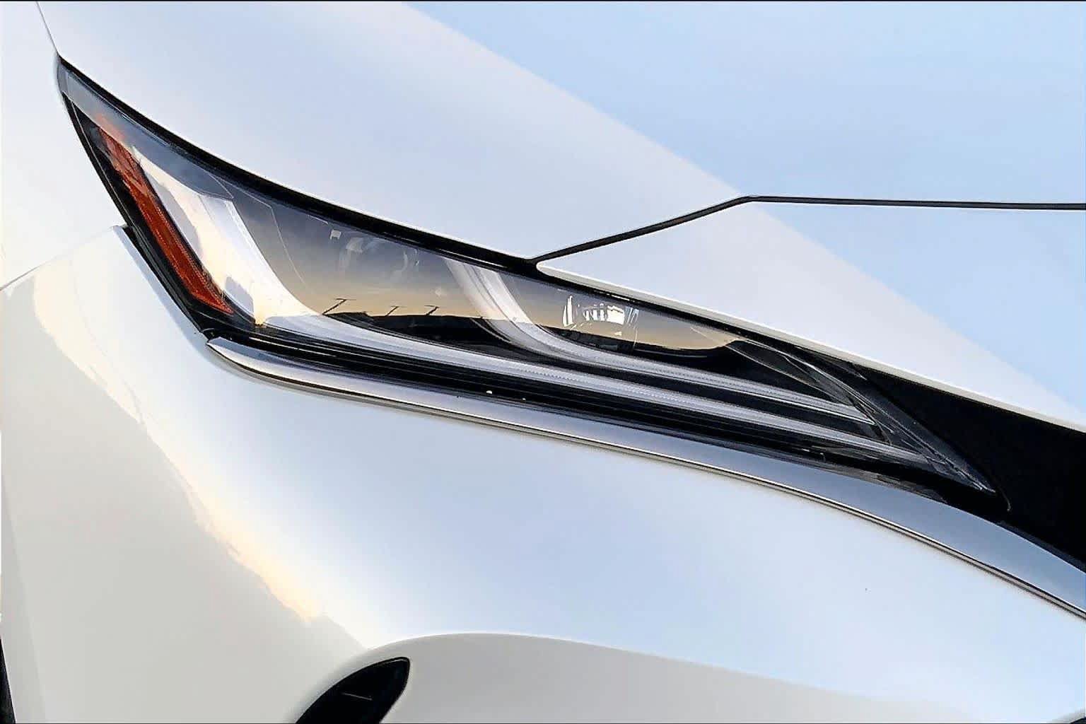 Used 2024 Toyota Venza Nightshade AWD/4WD image 24