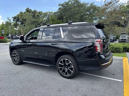 Used 2022 Chevrolet Tahoe LT w/ LT Signature Package RWD image 12