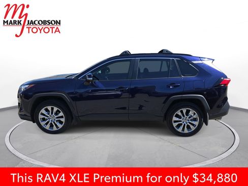 Used 2025 Toyota RAV4 XLE Premium FWD image 14