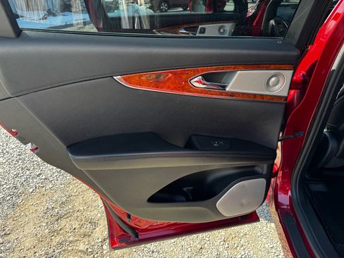 Used 2017 Lincoln MKX Reserve w/ Luxury Package image 16