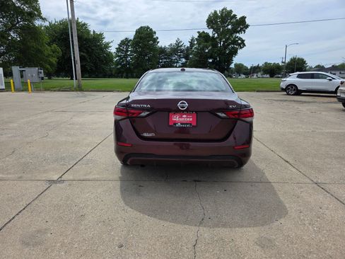 Used 2022 Nissan Sentra SV w/ Electronics Package FWD image 5