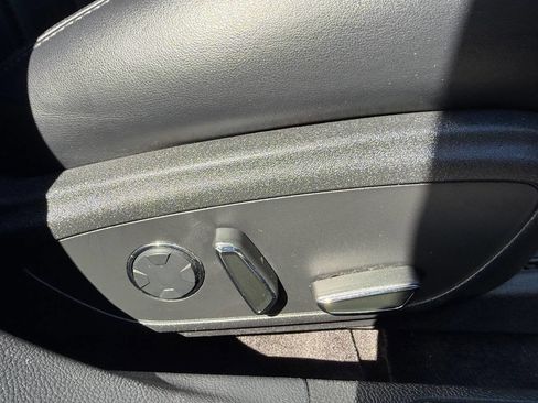 Used 2017 Lincoln MKZ Select w/ Select Plus Package image 19