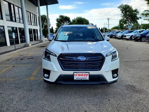 Used 2022 Subaru Forester Premium AWD/4WD image 2